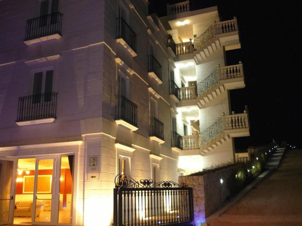 Hotel Madonna Delle Grazie Ceglie Messapica Luaran gambar