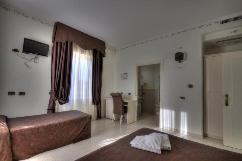 Hotel Madonna Delle Grazie Ceglie Messapica Luaran gambar