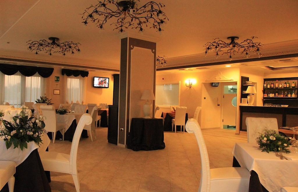 Hotel Madonna Delle Grazie Ceglie Messapica Luaran gambar